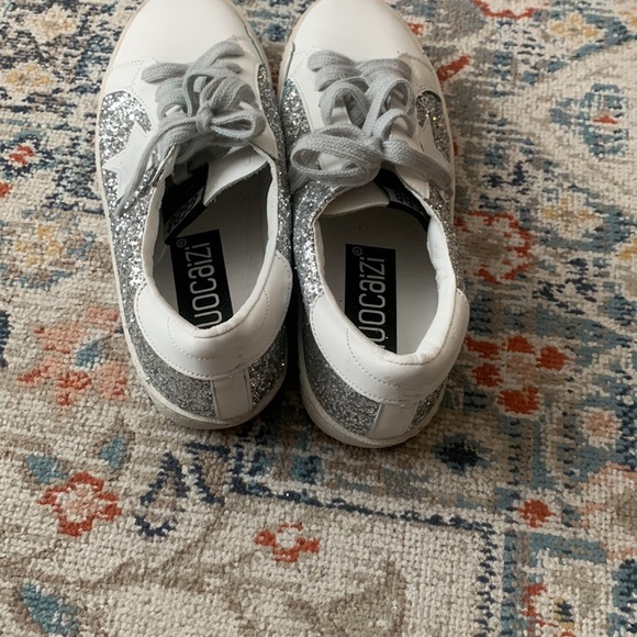 Size 10 sparkle women sneakers - Picture 3 of 4